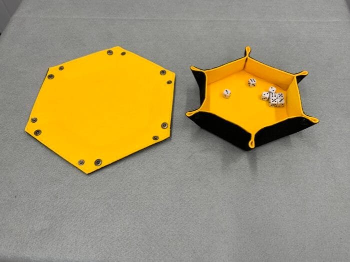 Dice Tray - foldable - Yellow / Black